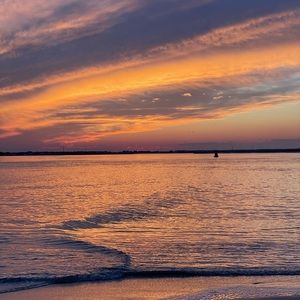 Meet your Posher, Safia